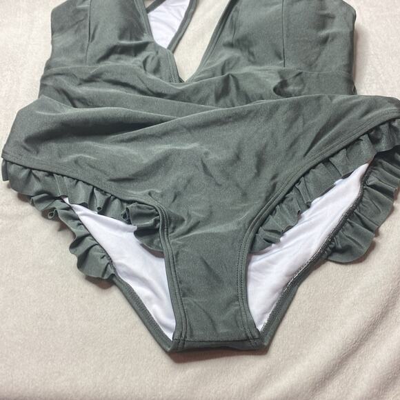 Cupshe Olive Green 1 piece swim suit size large - Picture 3 of 7